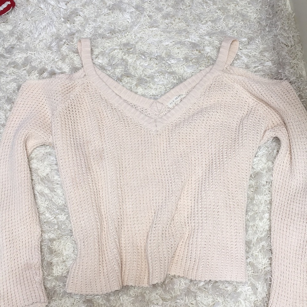 LA HEARTS cream cold shoulder sweater (size m)